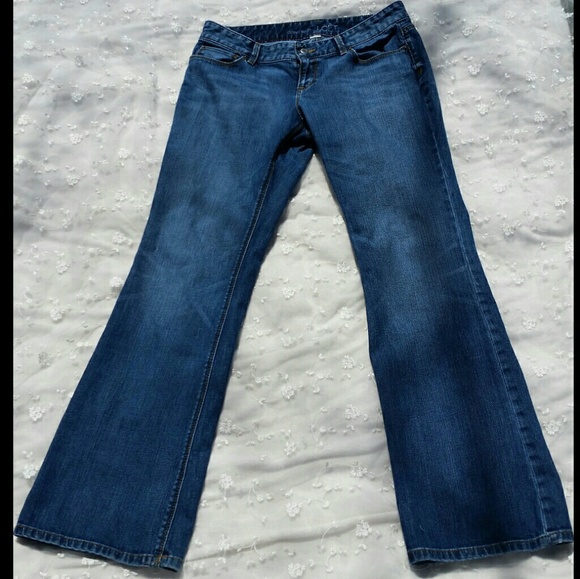 Ann Taylor Denim - B1💟HP💟Ann Taylor (Curvy Bootcut) Loft Blue Jeans